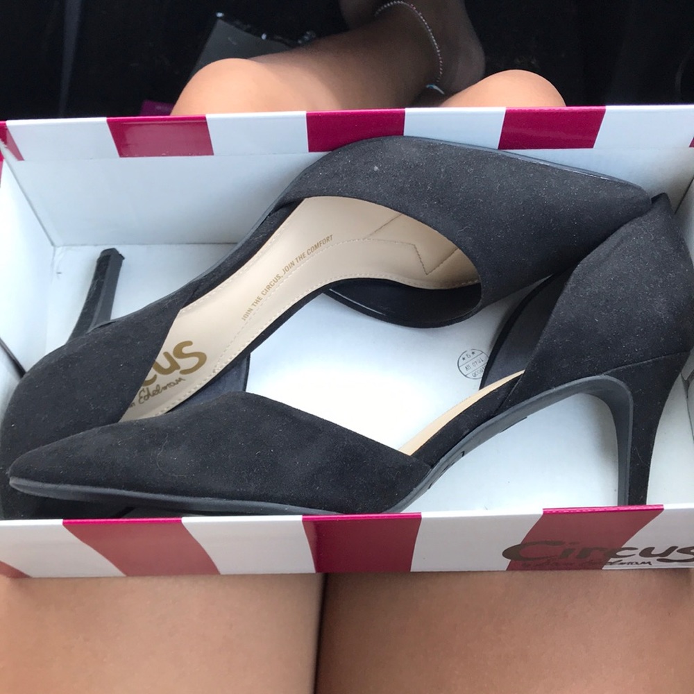 Brand new, never worn high heels